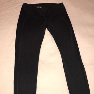 Mountain Hardwear Pants - Mountain Hardwear black leggings Mountain Hardwear Pants - Mountain Hardwear black leggings